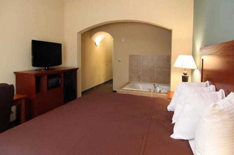 Executive Inn & Suites Marlin Habitación foto